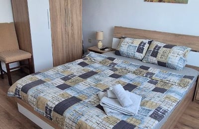 Vermietung einer geräumigen 4-Zimmer-Wohnung mit Meerblick, Stadtteil Chaika, Varna, Bulgarien